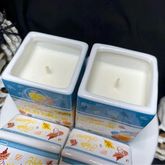 DW Home GOODIES Fall Halloween Milk Carton Pumpkin Cold Brew Scented Candle - Picture 11 of 12